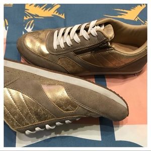 Vintage Style Gold Tennis Shoes - size 7
